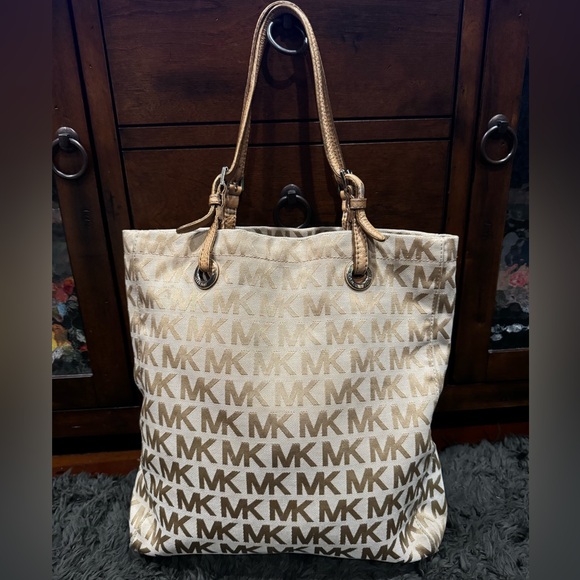 Michael Kors Beige Tall Canvas Signature Tote - Picture 1 of 12